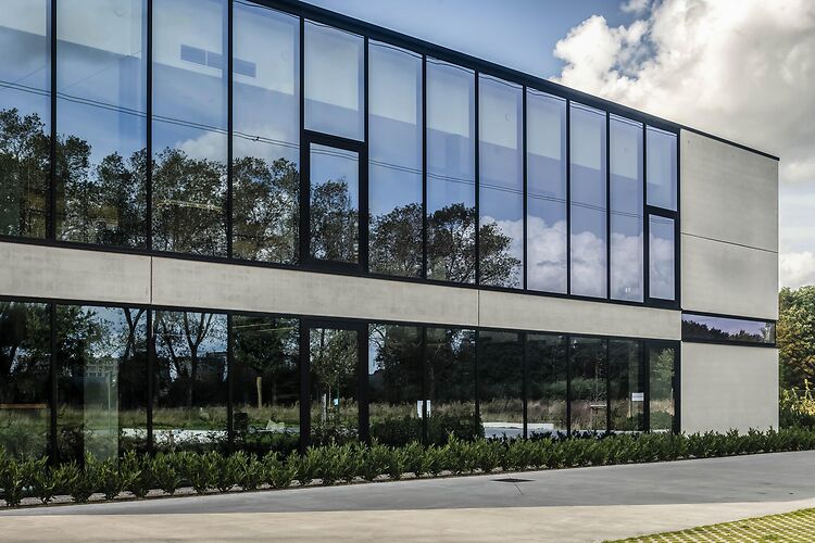 Traditionele gordijngevels