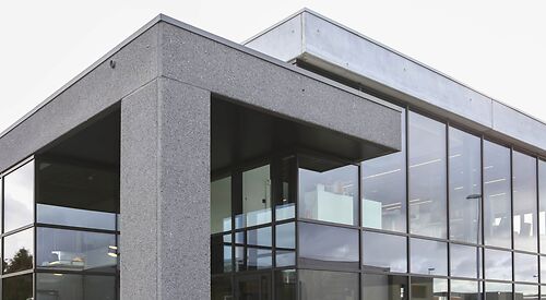 Vlies- of gordijngevels